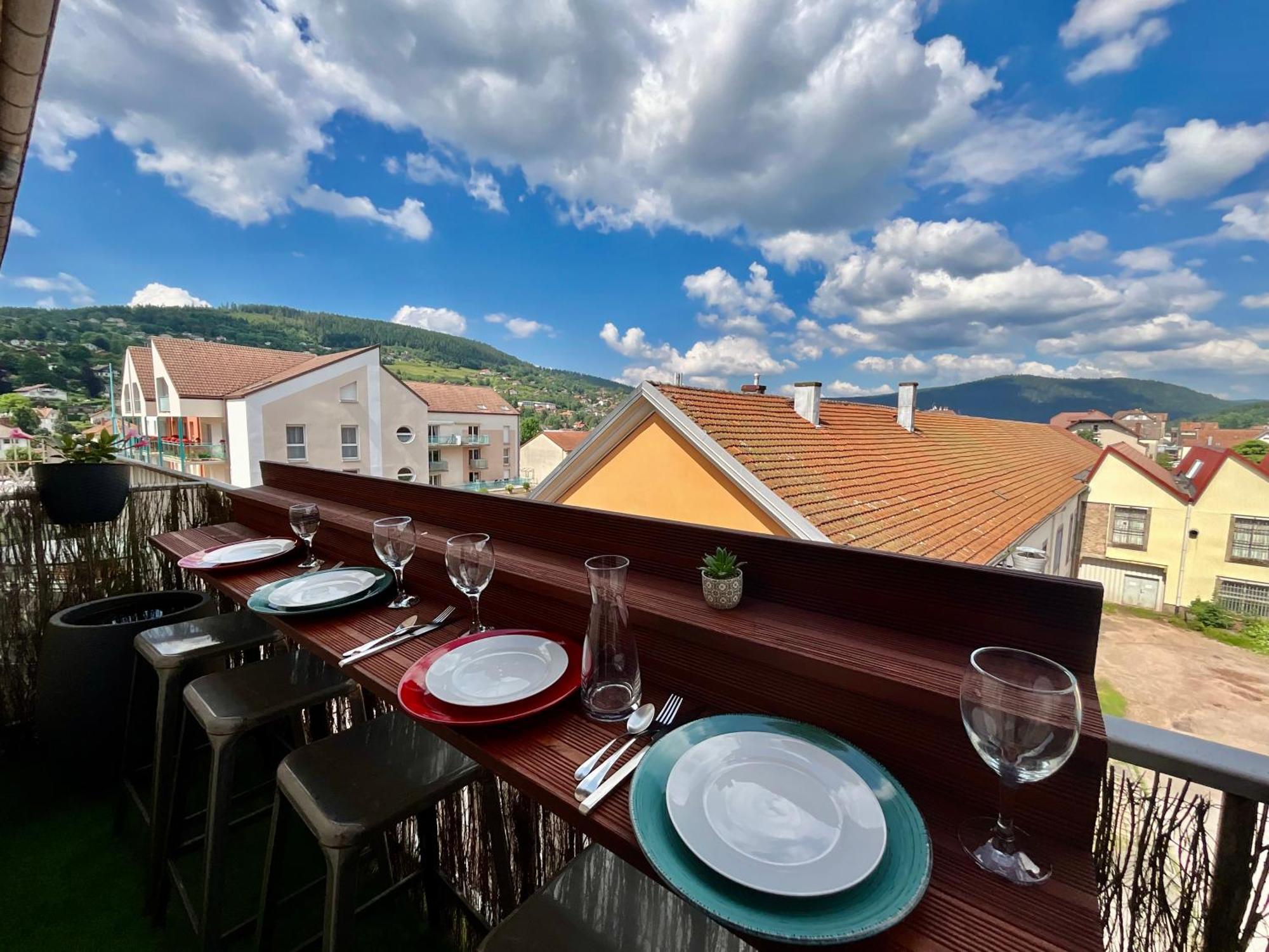 Epicea, Bel Appartement Avec Balcon Au Centre Ville Gérardmer Exterior foto